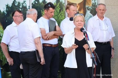 Spominska slovesnost na Trgu Talcev (14)
